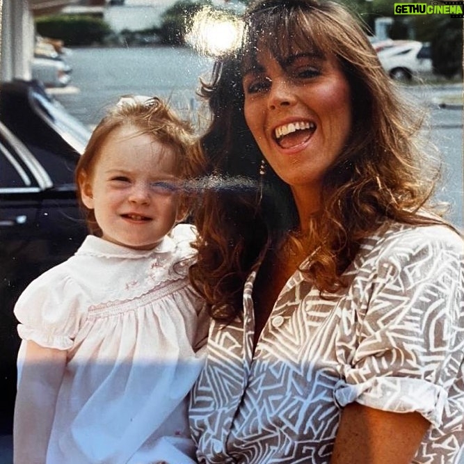 Lindsay Lohan Instagram - Happy Motherβs Day to my strong, loving, beautiful mama! #happymothersday to all of the wonderful mothers in the world! πβ€οΈπππΈ @dinalohan I love you π
