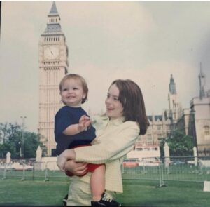 Lindsay Lohan Instagram - Now and Then. #TheParentTrap #bffs 👫 Big Ben Tower, London