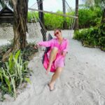 Lindsay Lohan Instagram - 😝💕💞💕 @wmaldives @whotels @marriottbonvoy @marriottintl #wmaldives #WHotels #marriottbonvoy #marriottinternational W Maldives