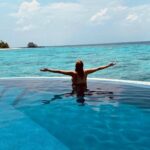Lindsay Lohan Instagram - 🧜‍♀️ 🏝 💙 😘 🚣🏼‍♀️ @wmaldives @whotels @marriottbonvoy @marriottintl #wmaldives #whotels #marriottbonvoy #marriottinternational W Maldives