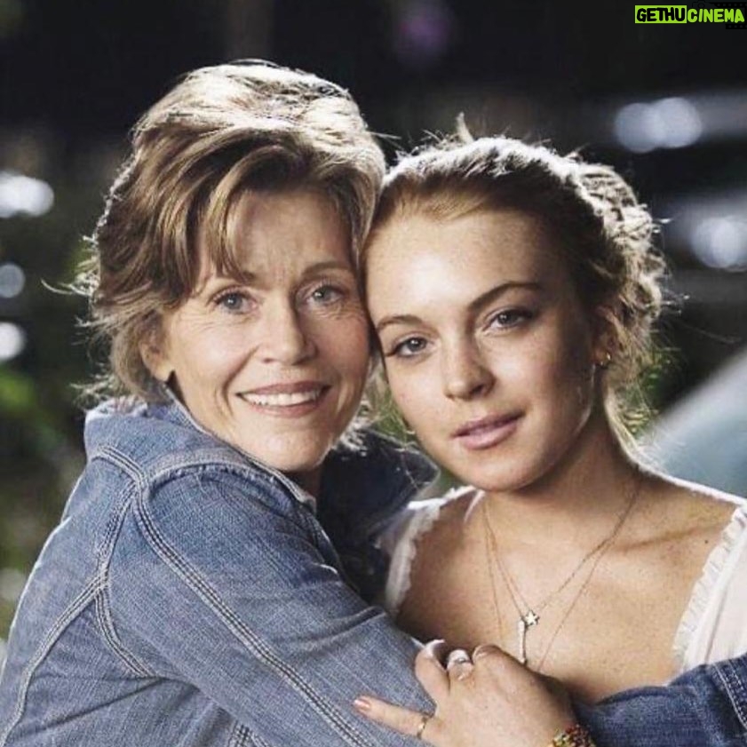 Lindsay Lohan Instagram - Throwback Thursday! On set Georgia Rule with the beautiful and inspiring @janefonda ♥️#tbt