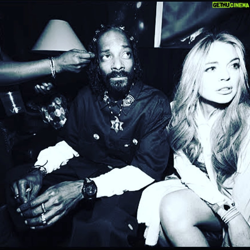 Lindsay Lohan Instagram - @snoopdogg wisdom 💜 🦋 #fbf California