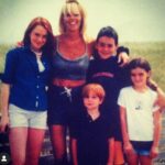 Lindsay Lohan Instagram - Happy Mothers Day! ❤️ Love you mommy @dinalohan & Nona Sullivan & Nana Lohan & all of the beautiful mothers in the world! ❤️