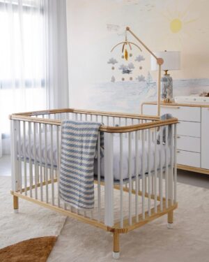 Lindsay Lohan Instagram - ⛵ ⛅ 🏖️ So excited to show you my nursery & the collection I designed with @nestigbaby! Everything is inspired by the beach and is so peaceful and playful 😊

I loved working with @nestigbaby to create my dream nursery—everything is handmade and perfect for any little one in your life! You can shop my full collection at the link in bio! 💛 #nestigpartner
