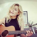 Lindsey Gort Instagram - it’s far from perfect but i had to do my hair and makeup today anyway so i told myself “don’t think twice, it’s alright” thank you @joshsiegelguitar for teaching this and feeding my @bobdylan obsession #cafecovidcovers #stayhome