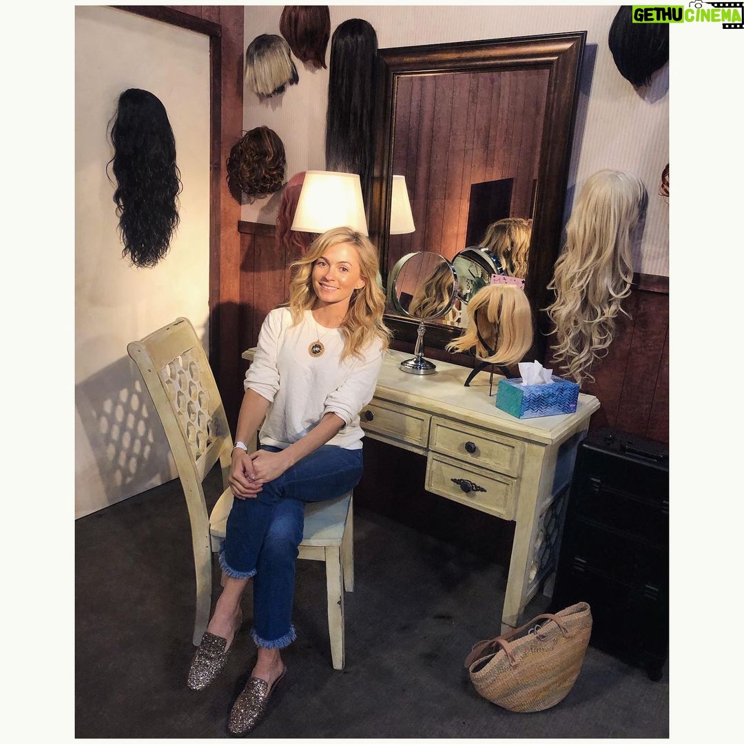 Lindsey Gort - 1K Likes - i’m just a girl, sitting in front of a wig wall, asking someone to let me have one. #visitschittscreek @poptv