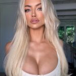 Lindsey Pelas Instagram - hello
