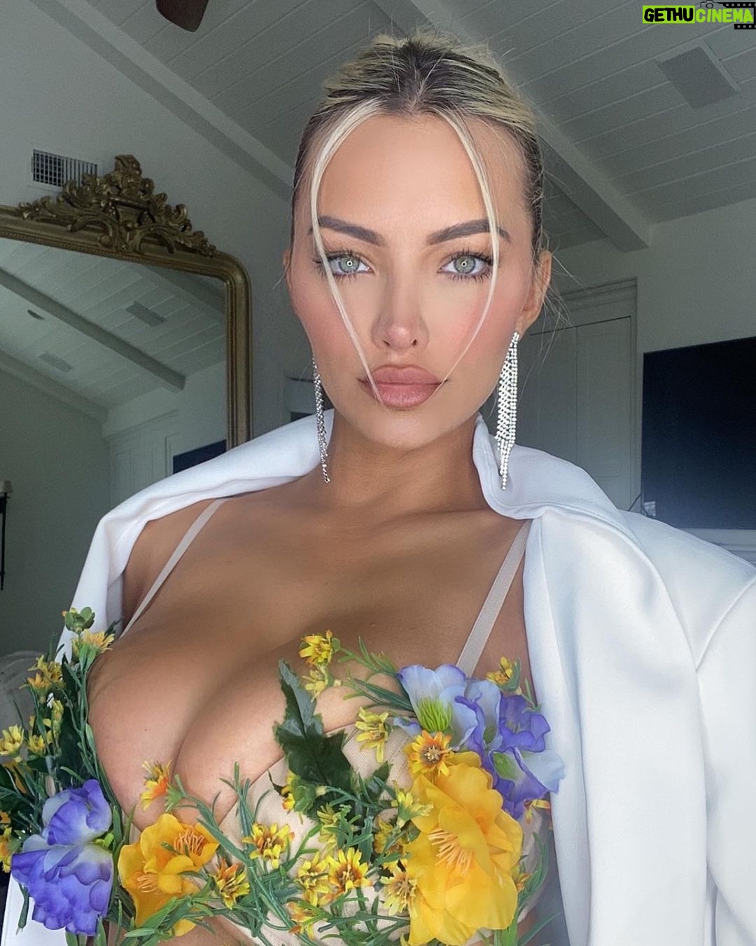 Lindsey Pelas Instagram - MAY BABY ☀️I'm excited for my birthday tomorrow and time to reflect on me. I made a conscious effort to be the 30 year old I said I'd be when I was a kid... turns out I really like her 😌 xoxo thanks for the bday wishes!