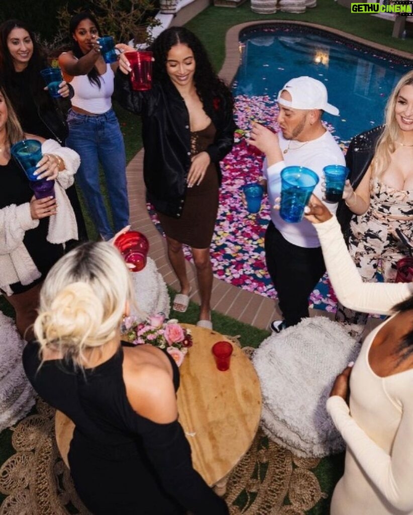 Lindsey Pelas Instagram - Good Vibrations Foreverrrr. Finally getting around to posting from my bday. All I wanted was friends, good energy and to fill the pool with flowers. Mission accomplished 🤟🏽 Lindsey Pelas