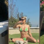 Lindsey Pelas Instagram - Mentally, I’m here…
