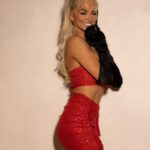 Lindsey Pelas Instagram - Merry Christmas 💋❤️ Lindsey