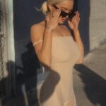 Lindsey Pelas Instagram - hello