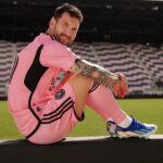 Lionel Messi Instagram - Una cosa que siempre me da buenas sensaciones… arrancar la nueva temporada con mis nuevos botines. Vamos @adidasfootball 👟💪 Something that always gives me a good feeling… starting a new season with my new boots. Let’s go @adidasfootball 👟💪