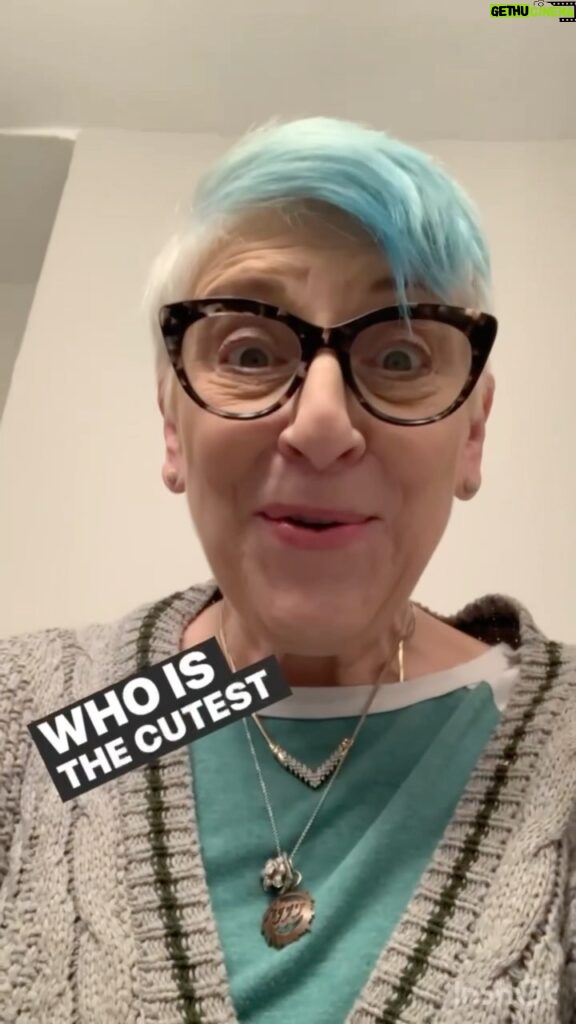Lisa Lampanelli Instagram - Wednesday is Judgment Day for the Losers with a Dream podcast. What are YOU judging today? — Losers with a Dream podcast available on ITunes, Spotify and YouTube. New episodes every Tuesday at 8 am EST. LINK IN BIO. #recovery #podcast #podcastersofinstagram #podcasters #recoverypodcast #traumarecovery #selfhelp #selfcare #comedy #addiction #funny #selflove #standupcomedy #comedypodcasters Loserville