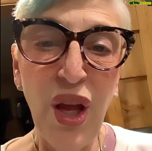 Lisa Lampanelli Instagram - It’s Wednesday so we’re judgin’ shit. Leave a comment and let us know what YOU’RE judging today. Losers with a Dream podcast available on ITunes, Spotify and YouTube. New episodes every Monday at 8 am EST. LINK IN BIO. #recovery #podcast #podcastersofinstagram #podcasters #recoverypodcast #traumarecovery #selfhelp #selfcare #comedy #addiction #funny #selflove #standupcomedy Loserville