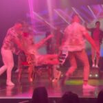 Lisa Lampanelli Instagram - A trip to Vegas is never complete without a @vinnyguadagnino grind on a throne at @chippendales ! Thank you for having me join in onstage!