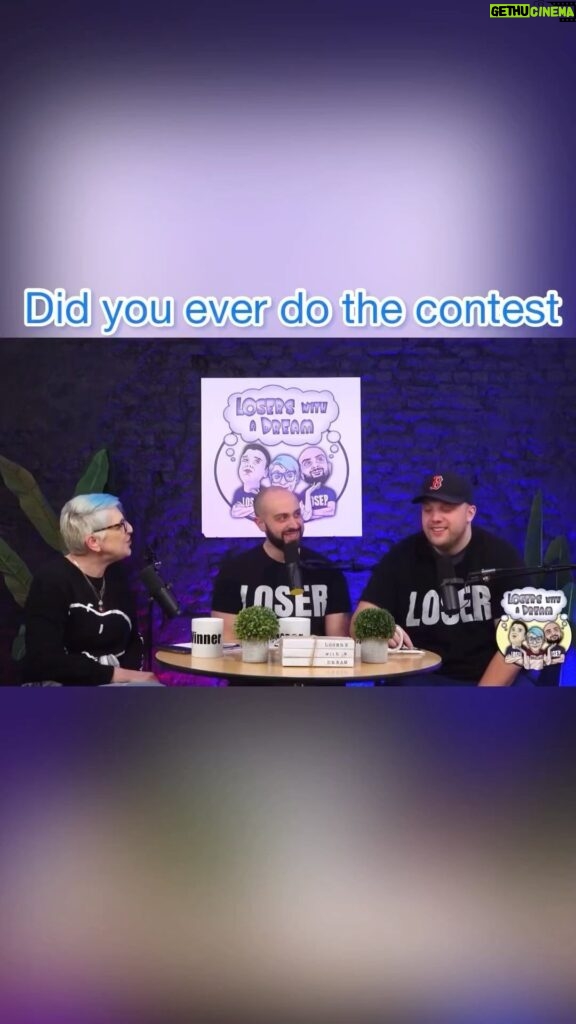 Lisa Lampanelli Instagram - Bonus Friday Losers clip: how many can YOU fit in? — Losers with a Dream podcast available on ITunes, Spotify and YouTube. New episodes every Tuesday at 8 am EST. LINK IN BIO. #recovery #podcast #podcastersofinstagram #podcasters #recoverypodcast #traumarecovery #selfhelp #selfcare #comedy #addiction #funny #selflove #standupcomedy #comedypodcasters Loserville