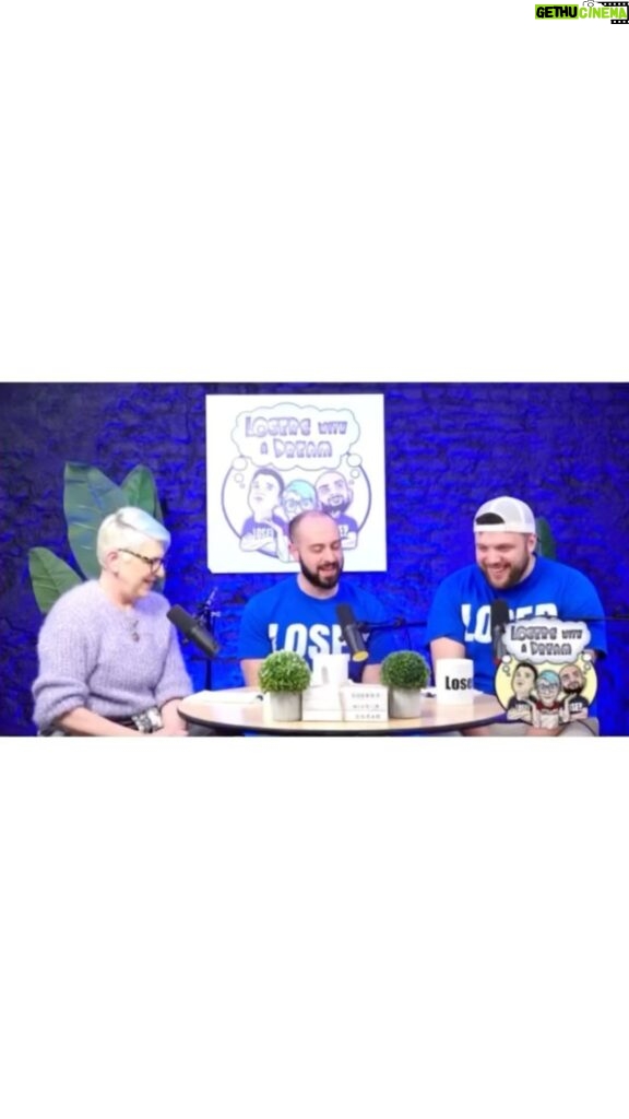 Lisa Lampanelli Instagram - Sneak peek of tomorrow’s Losers with a Dream episode in our brand-new digs! #brokebutfancy — Losers with a Dream podcast available on ITunes, Spotify and YouTube. New episodes every Tuesday at 8 am EST. LINK IN BIO. #recovery #podcast #podcastersofinstagram #podcasters #recoverypodcast #traumarecovery #selfhelp #selfcare #comedy #addiction #funny #selflove #standupcomedy #comedypodcasters Loserville