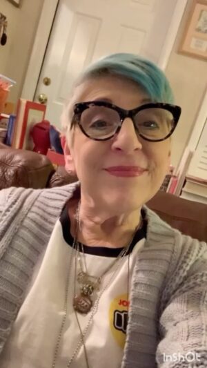 Lisa Lampanelli Instagram - It’s Judgment Wednesday with the Losers with a Dream. What are YOU judging today? 
—
Losers with a Dream podcast available on ITunes, Spotify and YouTube. New episodes every Tuesday at 8 am EST. LINK IN BIO. 

#recovery #podcast #podcastersofinstagram #podcasters #recoverypodcast #traumarecovery #selfhelp #selfcare #comedy #addiction #funny #selflove #standupcomedy 
#comedypodcasters