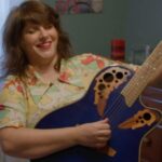 Lisa LeBlanc Instagram – On a fait un documentaire! Je parle souvent de l’influence de mon petit village de Rosaireville et de la grande famille qui m’a élevée dans un monde pleine de musique et d’amour. Voici un portrait de ma gang par chez nous entremêler avec des images de notre show. Les deux mondes qui se rencontrent!

Merci à Alexandre Pelletier qui a réalisé ce documentaire avec la plus grande des gentillesse et respect. 

Disponible sur @icitoutv Extra et en diffusion à Ici Télé Acadie, le 30 décembre à 19:30 et sur ARTV, le 22 janvier à 21:30.
