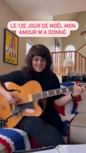 Lisa LeBlanc Instagram - La toune de noël que j’ai le plus écouté de toute ma vie 😂 Joyeuses fêtes! Les 12 jours de noël - Les méchants maquereaux . #chansondenoel #christmassongs #acadie #acadian #acadienne #nouveaubrunswick #maquereau