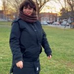 Lisa LeBlanc Instagram – Quand je laisse mon pet homard lousse pour 2 secondes… #lobster #petlobster #montreal #encorestuckdanslarbre #petsoftiktok #catsoftiktok #pompier