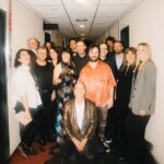 Lisa LeBlanc Instagram - Québec, encore une fois wowowowoowowow. Merci pour ces 2 spectacles magiques inoubliables. Merci à l'@OSQ_officiel pour l'accueil, le talent et votre générosité. On se reprend le 1er mars à Montréal avec l'@os_laval à Wilfrid Pelletier pour @mtlenlumiere. Pi le 15 mars à Ottawa au @nac.cna. Photo : Charline Clavier (@merci.bonsoir_)