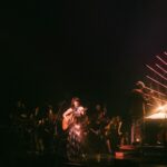Lisa LeBlanc Instagram - Québec, encore une fois wowowowoowowow. Merci pour ces 2 spectacles magiques inoubliables. Merci à l'@OSQ_officiel pour l'accueil, le talent et votre générosité. On se reprend le 1er mars à Montréal avec l'@os_laval à Wilfrid Pelletier pour @mtlenlumiere. Pi le 15 mars à Ottawa au @nac.cna. Photo : Charline Clavier (@merci.bonsoir_)