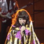 Lisa LeBlanc Instagram – Dans l’jus a été nommé comme Chanson de l’année à l’ADISQ! Pour l’occasion, voici notre perfo aux Francos de Montréal cet été (encore le highlight de fun de mon année hands down.) Link in bio pour la perfo complète! Montreal, Quebec