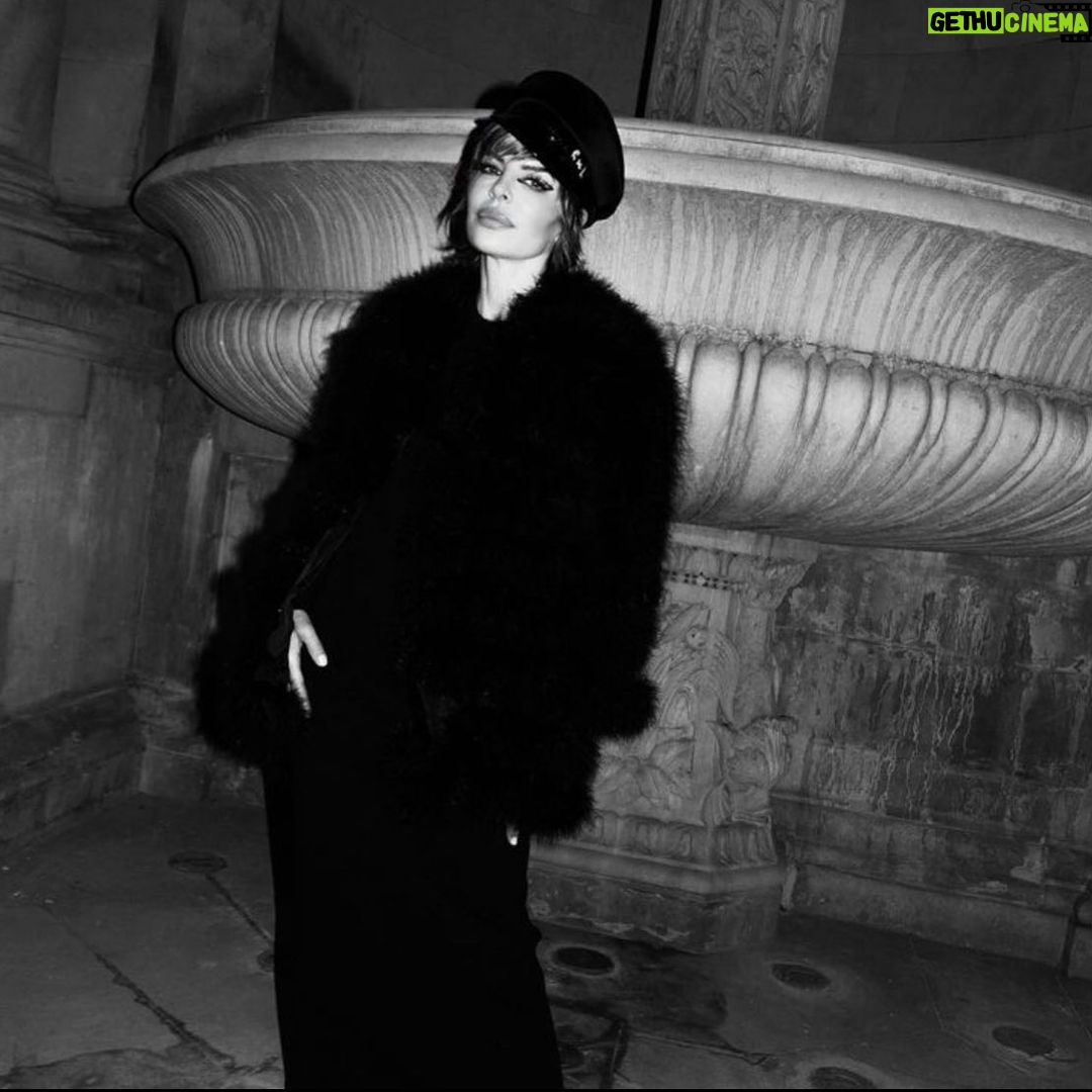 Lisa Rinna Instagram - I love a good hat. That’s All. @ruslanbaginskiy_hats