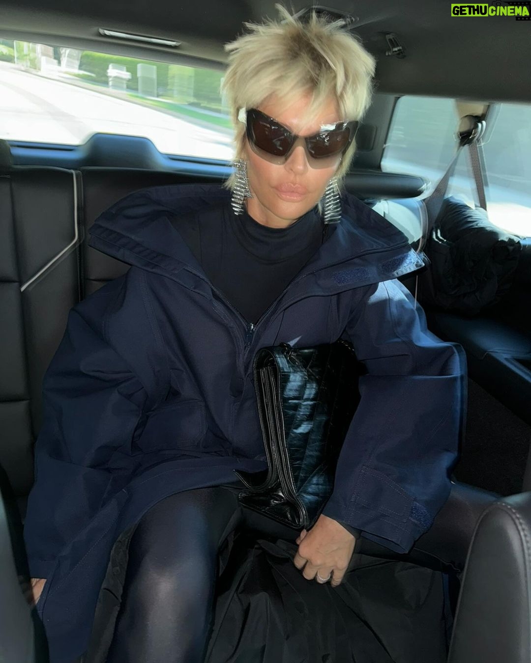 Lisa Rinna Instagram - @balenciaga x Hollywood