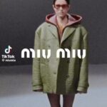 Lisa Rinna Instagram - Oooh I love these @miumiu moments with Miss @ameliagray ❤️