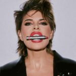 Lisa Rinna Instagram - THICK STICKS. TOMORROW. 💋 RINNABEAUTY.COM @rinnabeauty