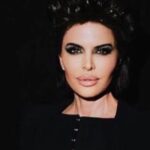 Lisa Rinna Instagram - 1-5 looks for #Pfw 🇫🇷🥖❤️ We have so much Fun creating Lewks! 💃🏻 Paris, France