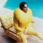 Lisa Rinna Instagram - I love the shoot so much I love @RichardQuinn whom I’m wearing and I love @papermagazine 💛