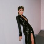 Lisa Rinna Instagram - THICK STICKS OUT NOW. 💋💋💋💋💋💋 RINNABEAUTY.COM