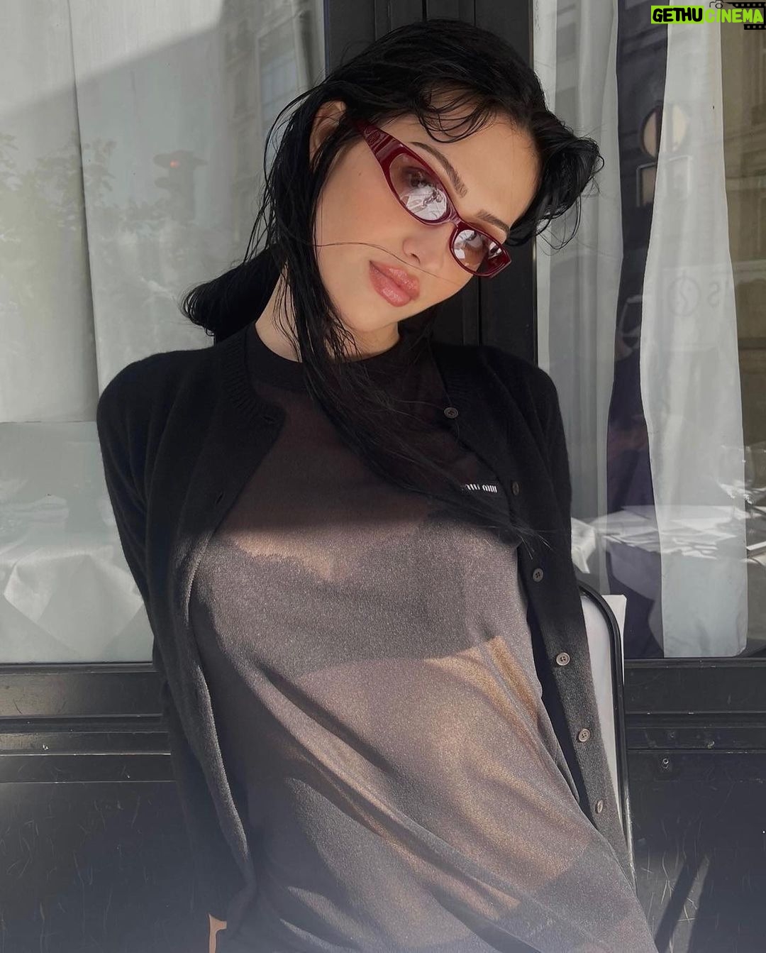 Lisa Rinna Instagram - And Then Amelia Gray walked MIU MIU SS24 🖤 #pfw