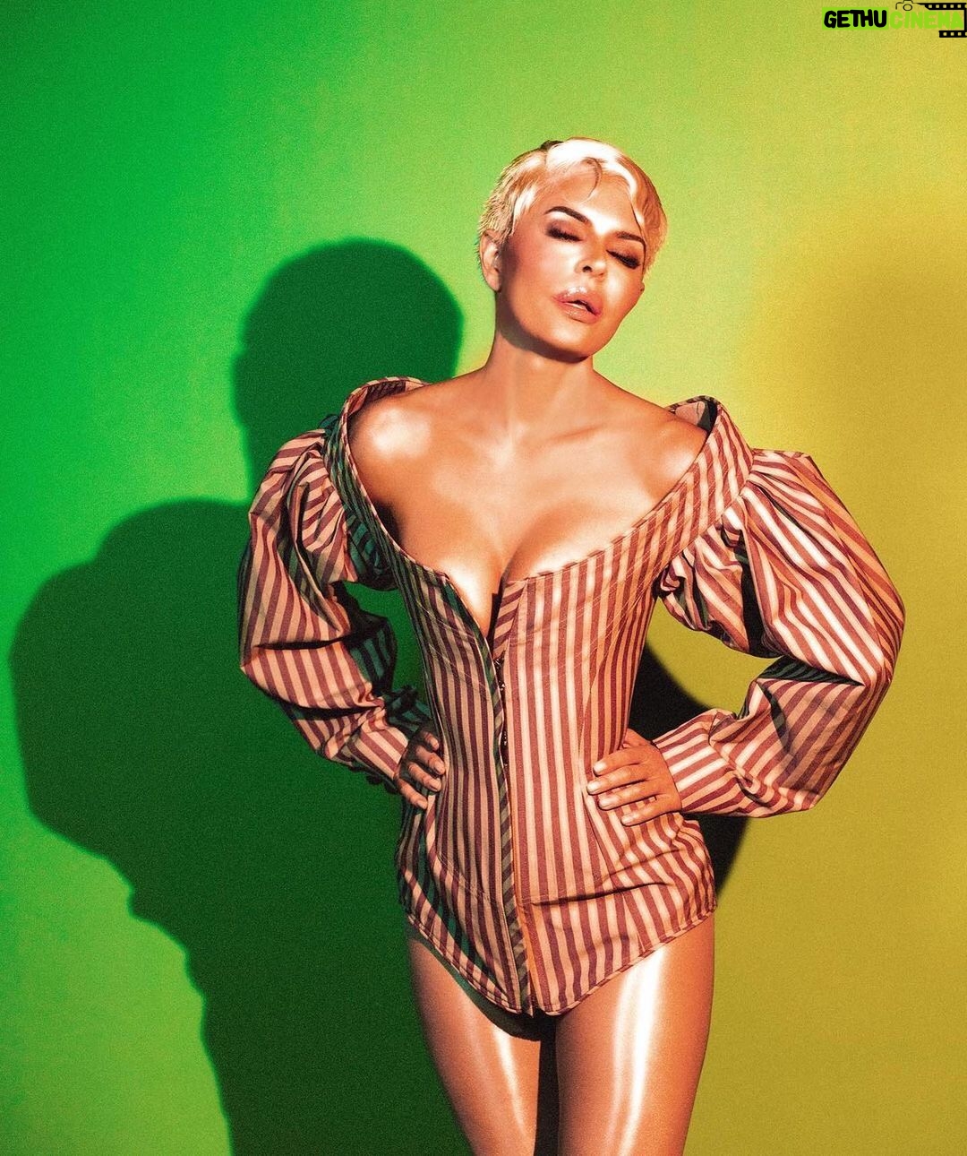 Lisa Rinna Instagram - @numero_netherlands wearing @viviennewestwood @ndreaskronthaler. π Talent: Lisa Rinna @lisarinna Photographer: Dana Trippe @trippydana Stylist: Danyul Brown @danyulbrown Makeup: Michael Anthony @manthony783 Hair: Ricky Fraser @rickyfraserhair Stylist assistants: Molly Mundy & Nik Vandalen @mollymundy @vandalen Makeup assistant: Jack Hargreaves @jackofficer Hair assistant: Zach Birch @hairbyzachbirch Editor: Timi Letonja @timiletonja Interview: Jana Letonja @janaletonja Cover design: Arthur Roeloffzen @arthurroeloffzen #lisarinna #viviennewestwood #numeronetherlands