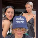 Lisa Rinna Instagram - More 🇨🇦🧚🏻‍♂️😎☮️🌲🛶❤️🍄