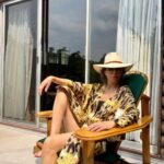 Lisa Rinna Instagram - More 🇨🇦🧚🏻‍♂️😎☮️🌲🛶❤️🍄