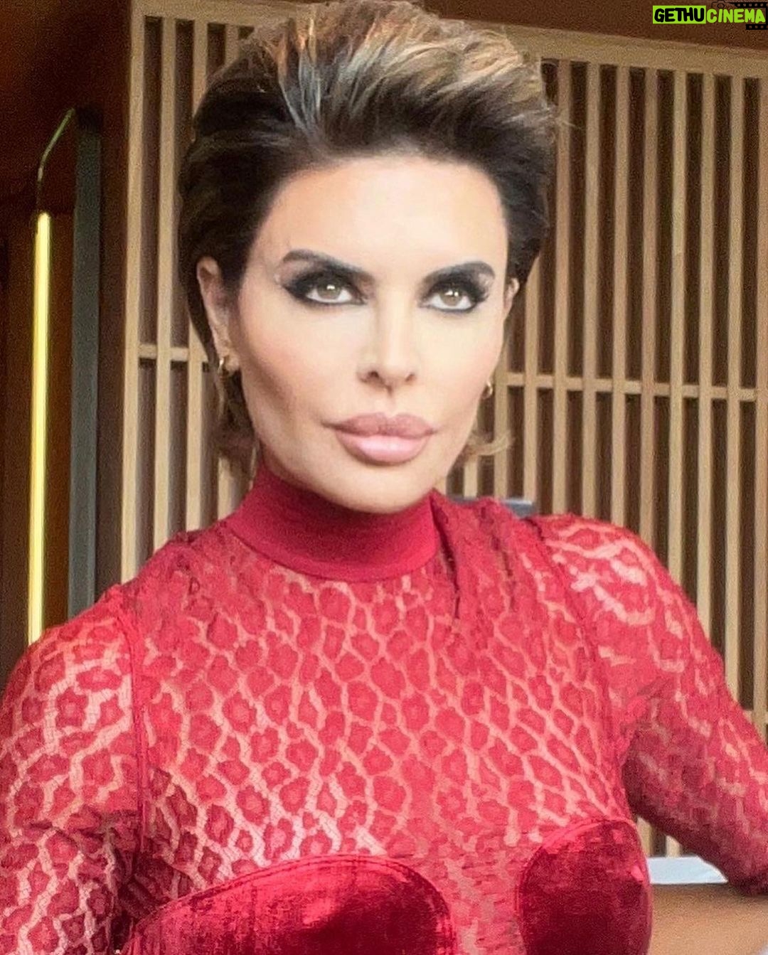 Lisa Rinna Instagram - Merci beaucoup, Paris 🇫🇷❣️ Au revoir until next time 🫶🏼 SO/ Paris