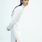 Lisa Rinna Instagram - Repost from @thelionsmgmt 🤍 @AmeliaGray for @SPORTMAX Spring/Summer 2024⁠ ⁠ photographed by @Mario_Sorrenti, styled by @ElodieDavid, hair by @wardhair4real, makeup by @therealofficialfrankb, casting by @julialangecasting⁠ ⁠ #AmeliaGray #SPORTMAXss24 #thelionsmanagement