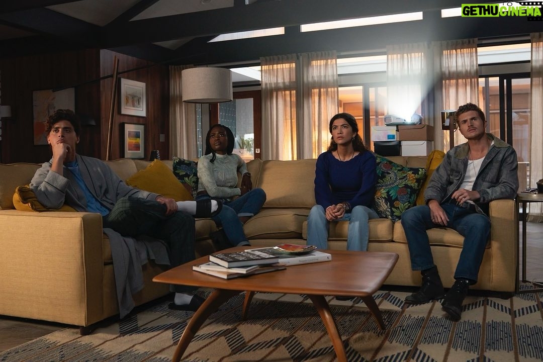 Lisette Olivera Instagram - Get ready.. episode 3 of @disneynt hits @disneyplus tomorrow ππΊπ½