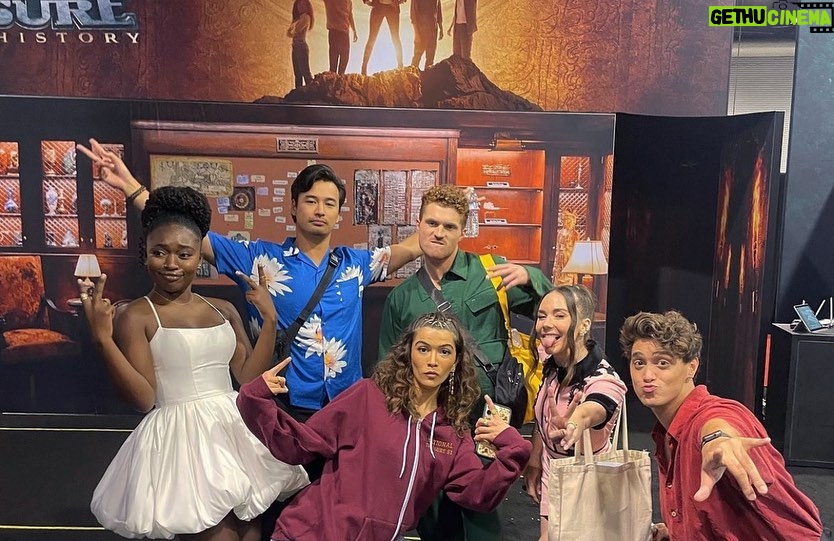 Lisette Olivera Instagram - Had so much fun at @disneyd23 with my @disneynt family. Catch us on @disneyplus Dec 14 for a two episode premiere ✨