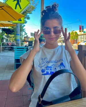 Lisette Olivera Instagram - let’s boogie 🐙