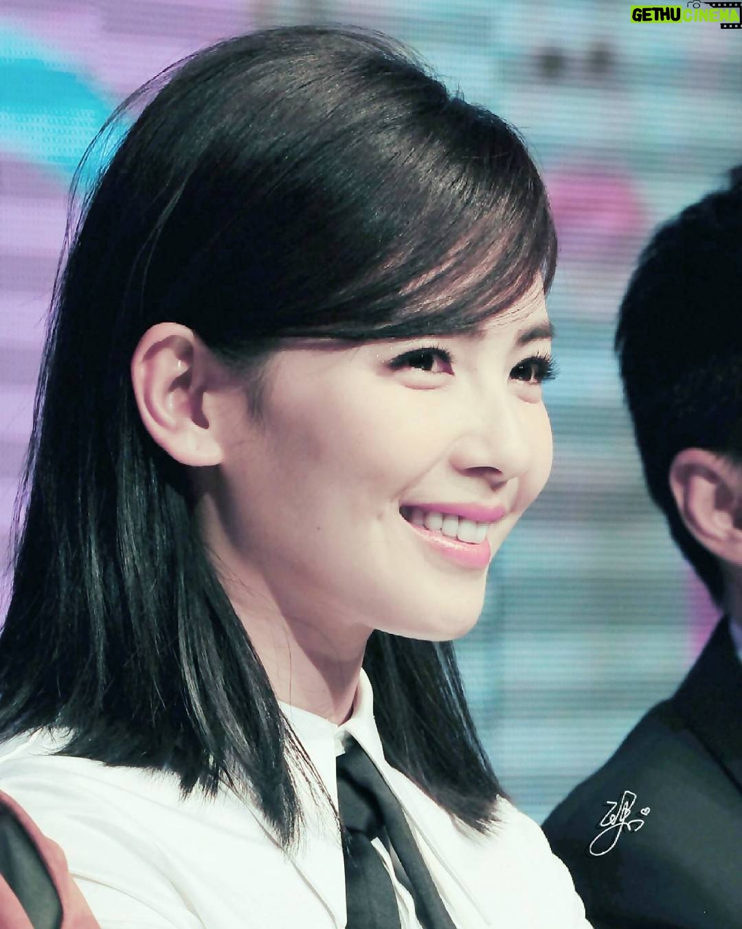 Liu Tao Instagram - 晚安~ Good night. #刘涛 #Liutao #欢乐颂