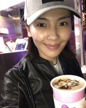 Liu Tao Instagram - ☕️🍓🎀👗