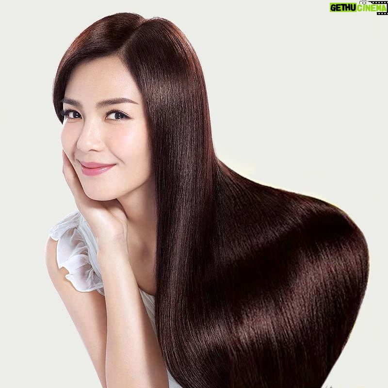 Liu Tao - 1.1K Likes - 新的一年~是不是该把头发留长了? 