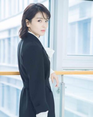 Liu Tao Instagram - 新的一年～是不是该把头发留长了？ ​​​
