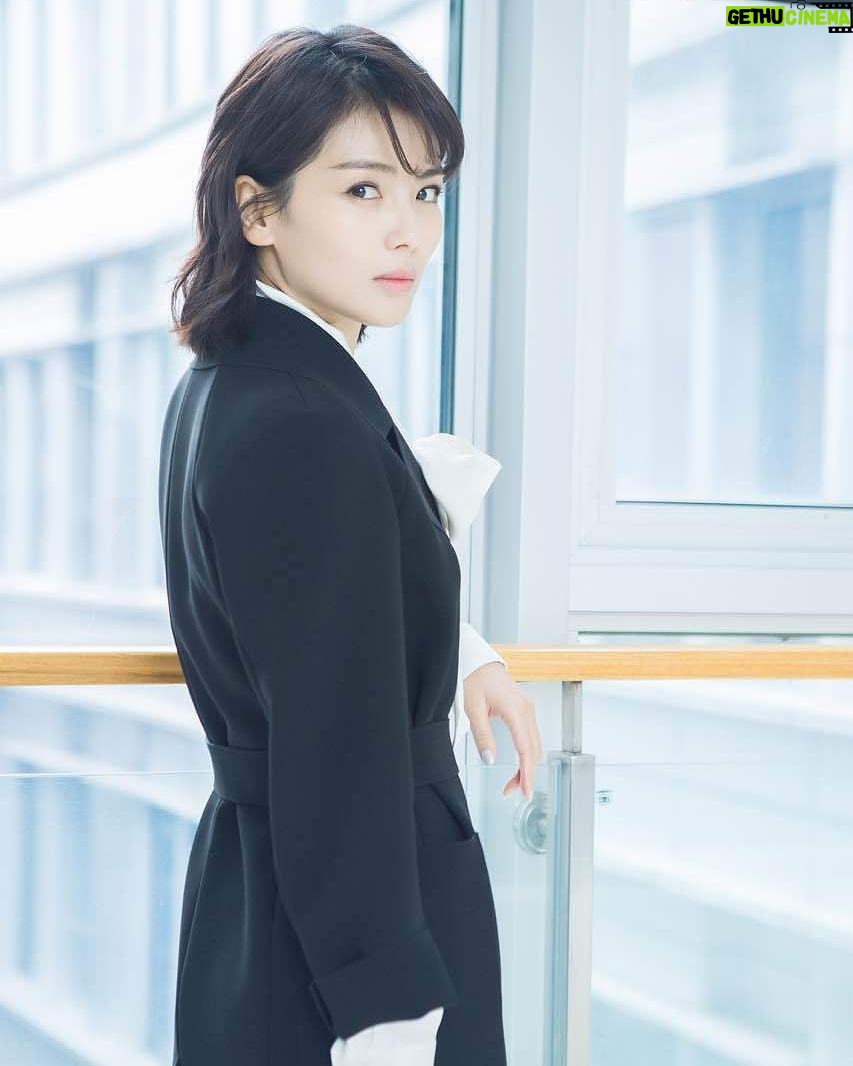 Liu Tao - 1.2K Likes - 新的一年~是不是该把头发留长了? 